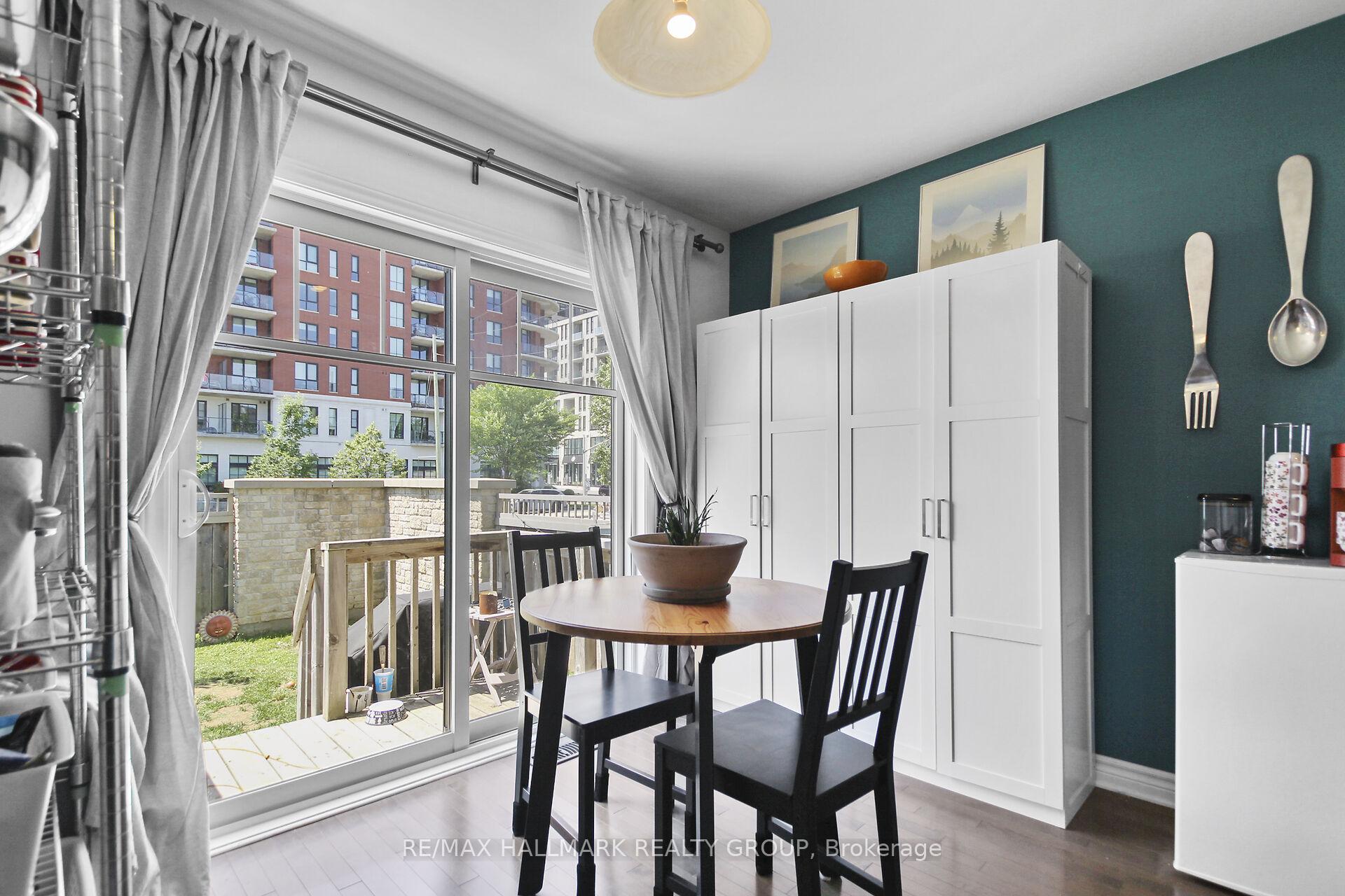 Photo 19 of 219 Mancini Way, Ottawa, Barrhaven - Strandherd — HOMEH