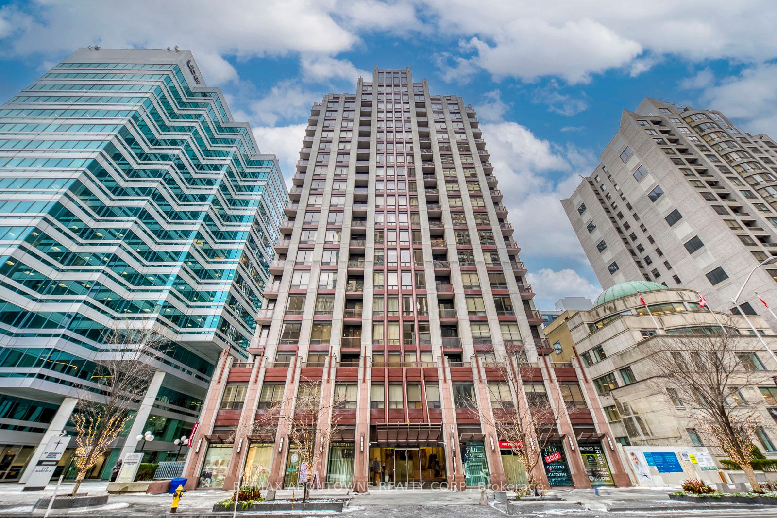Front of Unit 1201, 85 Bloor Street E