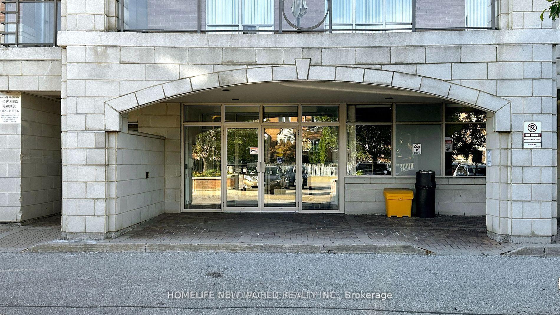 Photo 3 of Unit 301, 130 Pond Drive, Markham, Commerce Valley — HOMEH