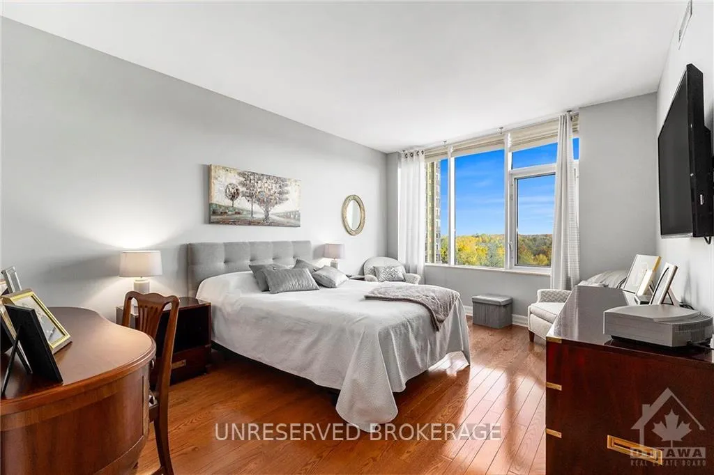 Photo 7 of Unit 801, 3590 Rivergate Way, Ottawa, Quinterra — HOMEH