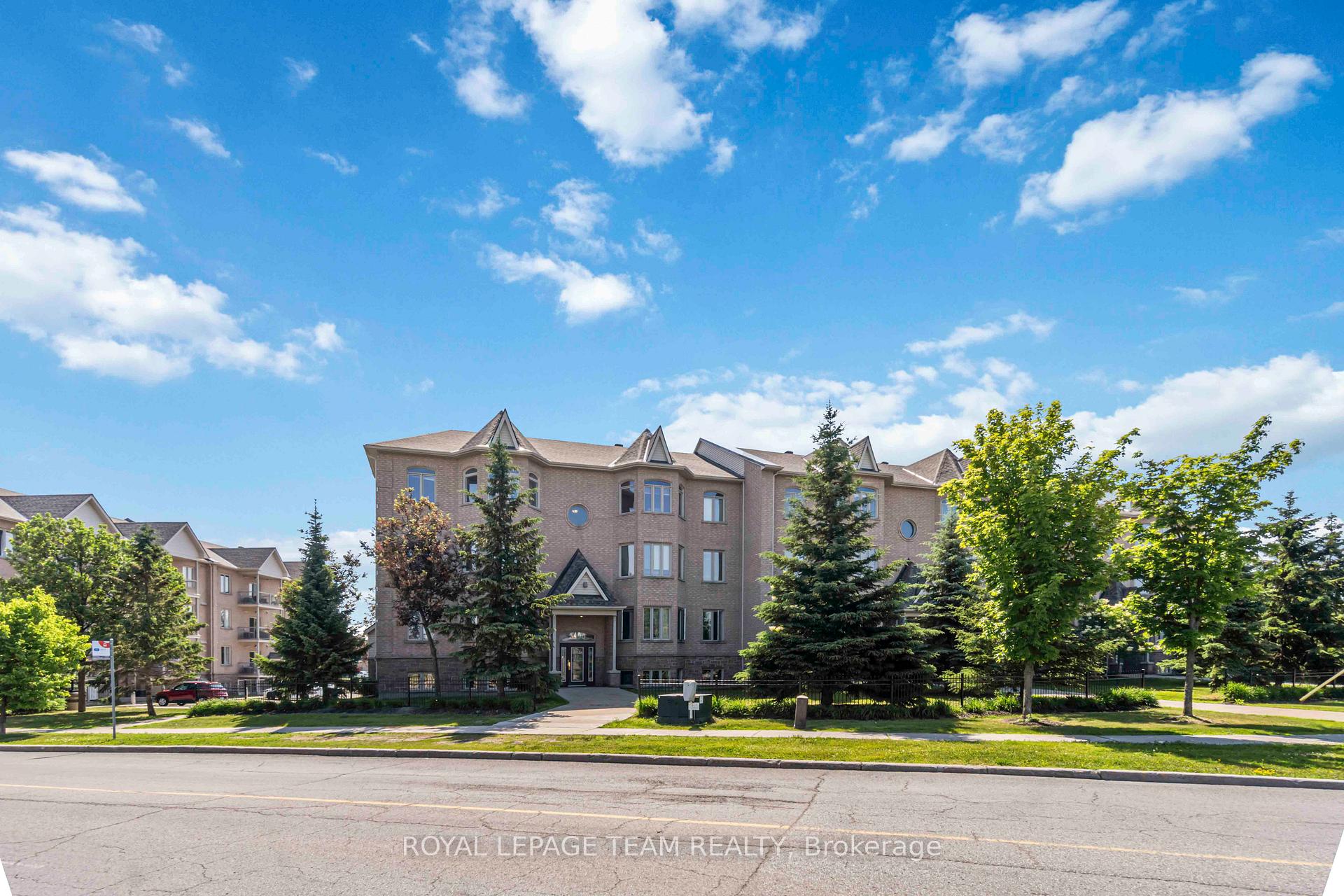 Front of Unit 4, 2090 Valin Street