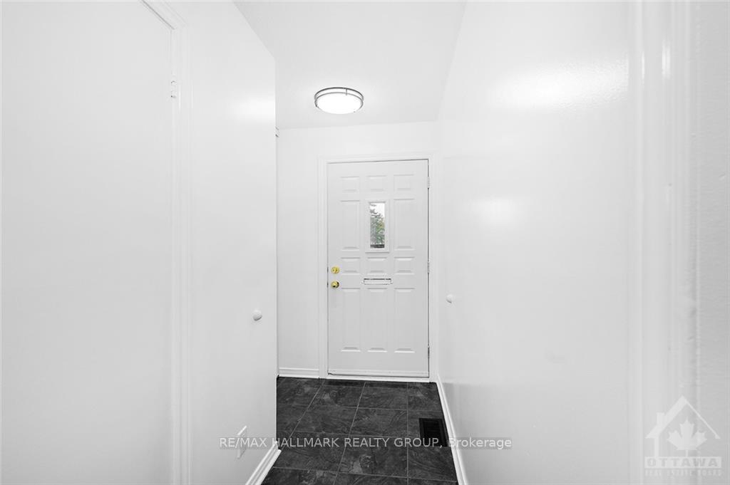 Photo 2 of 1283 Perez Crescent, Ottawa, Carson Grove — HOMEH