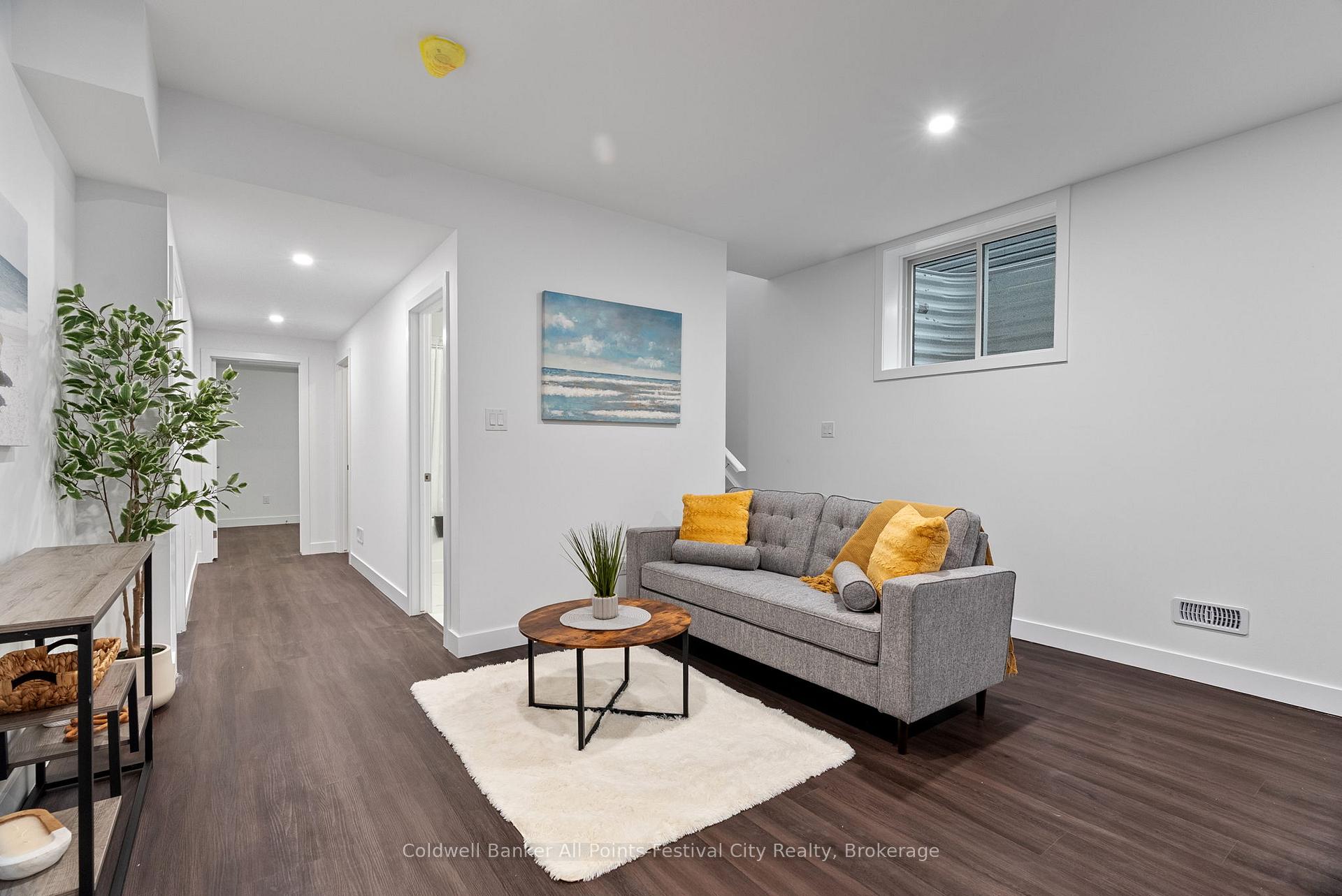Photo 33 of 166 Park Street, Goderich, Goderich (Town) — HOMEH