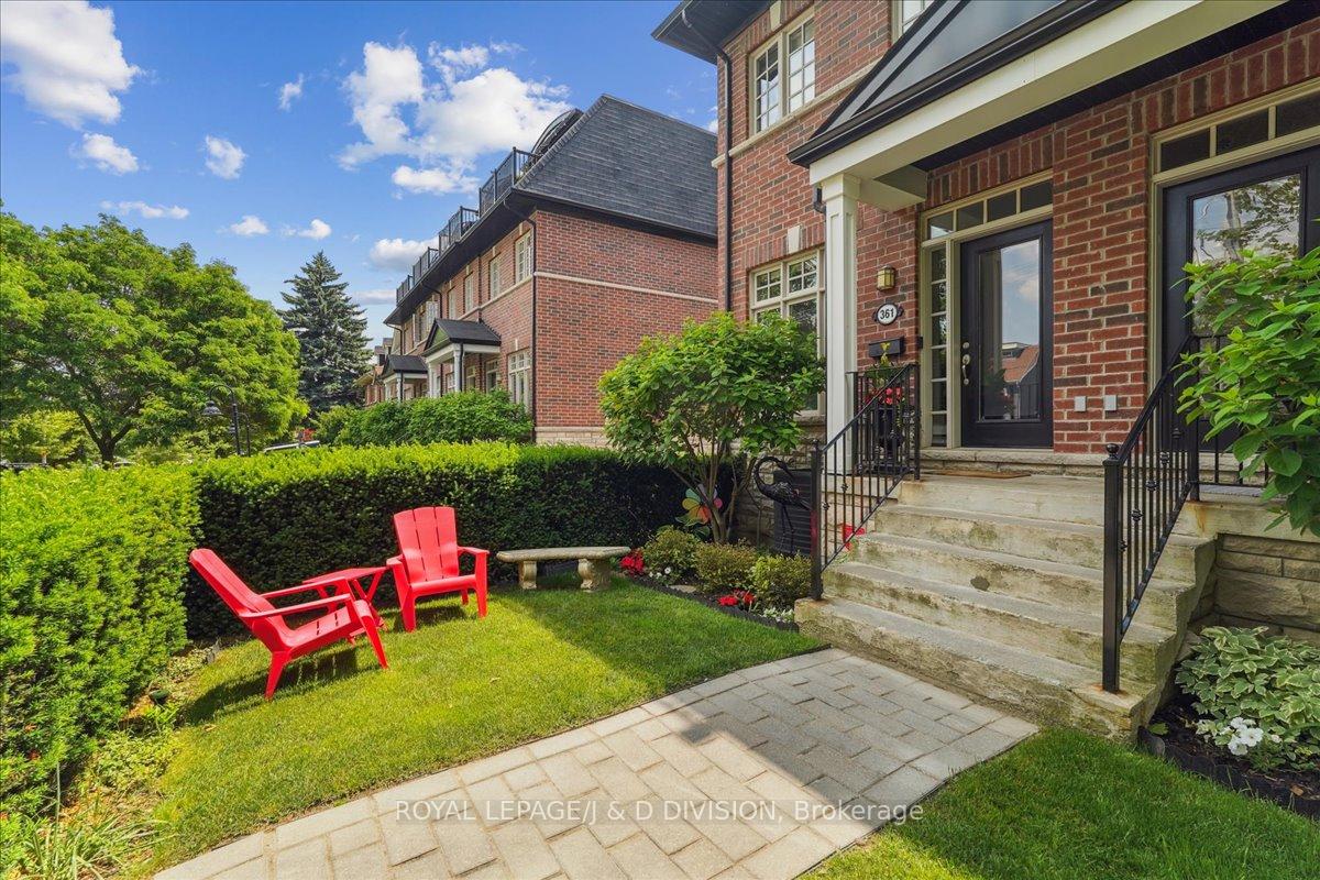 Photo 3 of 361 Roehampton Avenue, Toronto, Mount Pleasant East — HOMEH