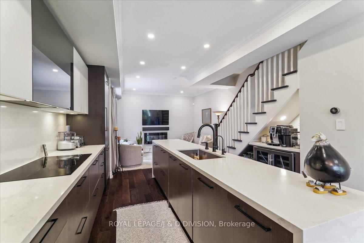Photo 9 of 361 Roehampton Avenue, Toronto, Mount Pleasant East — HOMEH