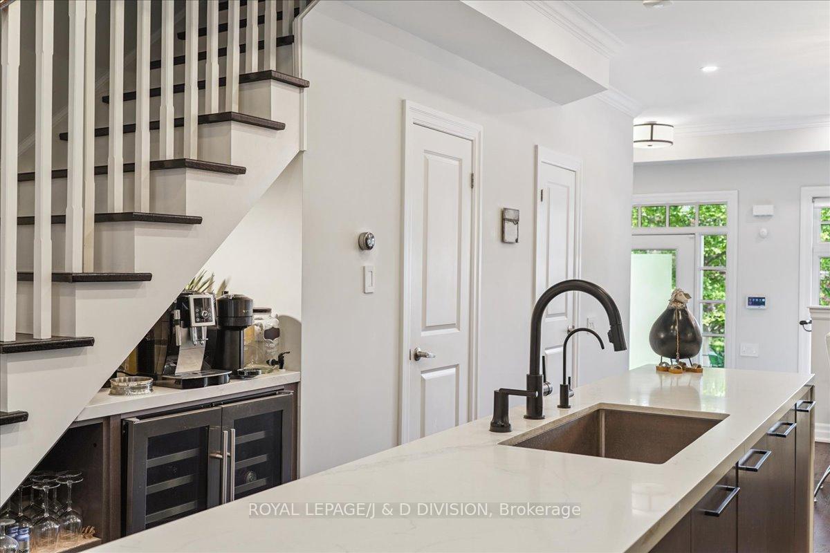 Photo 11 of 361 Roehampton Avenue, Toronto, Mount Pleasant East — HOMEH