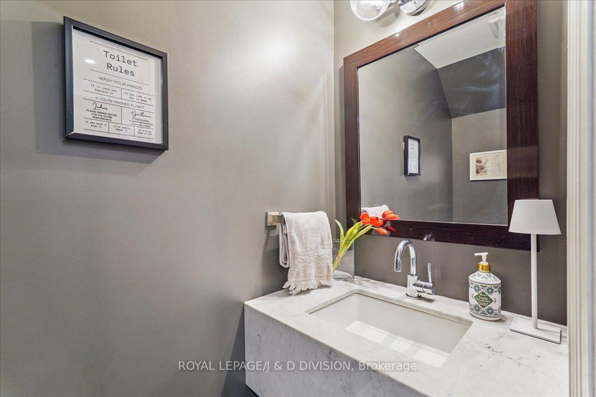 Photo 14 of 361 Roehampton Avenue, Toronto, Mount Pleasant East — HOMEH