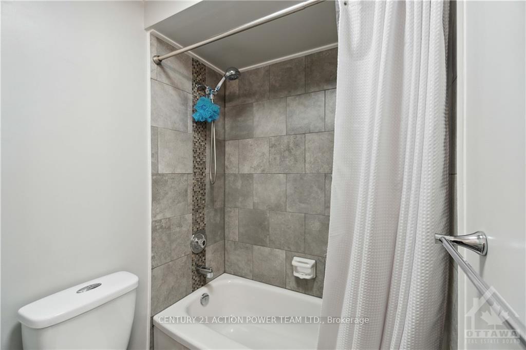 Photo 10 of 6593 Bilberry Drive, Ottawa, Convent Glen North — HOMEH