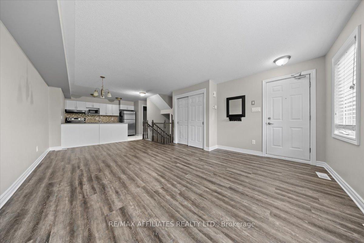 Photo 2 of Unit A, 289 Titanium Private, Ottawa, Convent Glen North — HOMEH