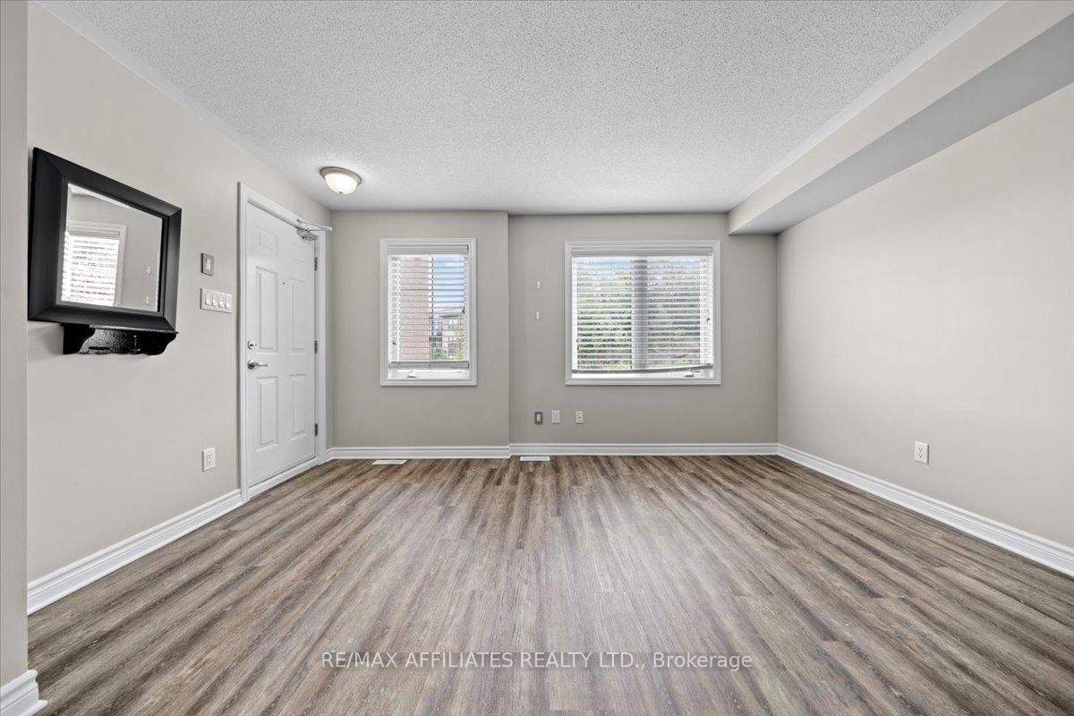 Photo 4 of Unit A, 289 Titanium Private, Ottawa, Convent Glen North — HOMEH