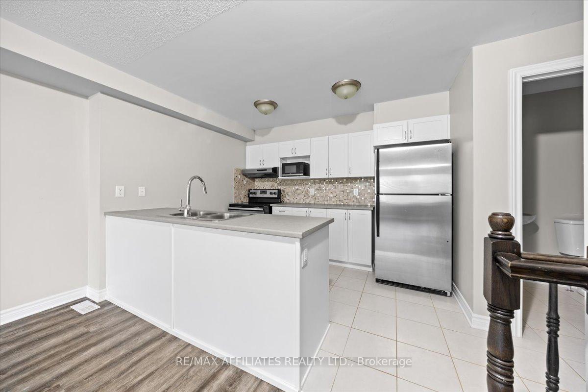 Photo 11 of Unit A, 289 Titanium Private, Ottawa, Convent Glen North — HOMEH