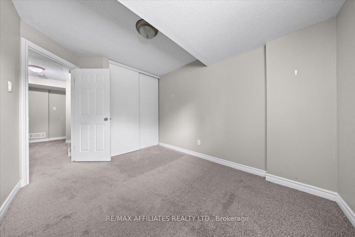 Photo 19 of Unit A, 289 Titanium Private, Ottawa, Convent Glen North — HOMEH