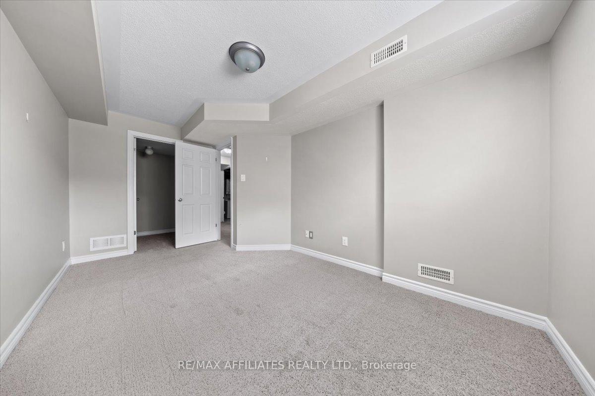 Photo 21 of Unit A, 289 Titanium Private, Ottawa, Convent Glen North — HOMEH