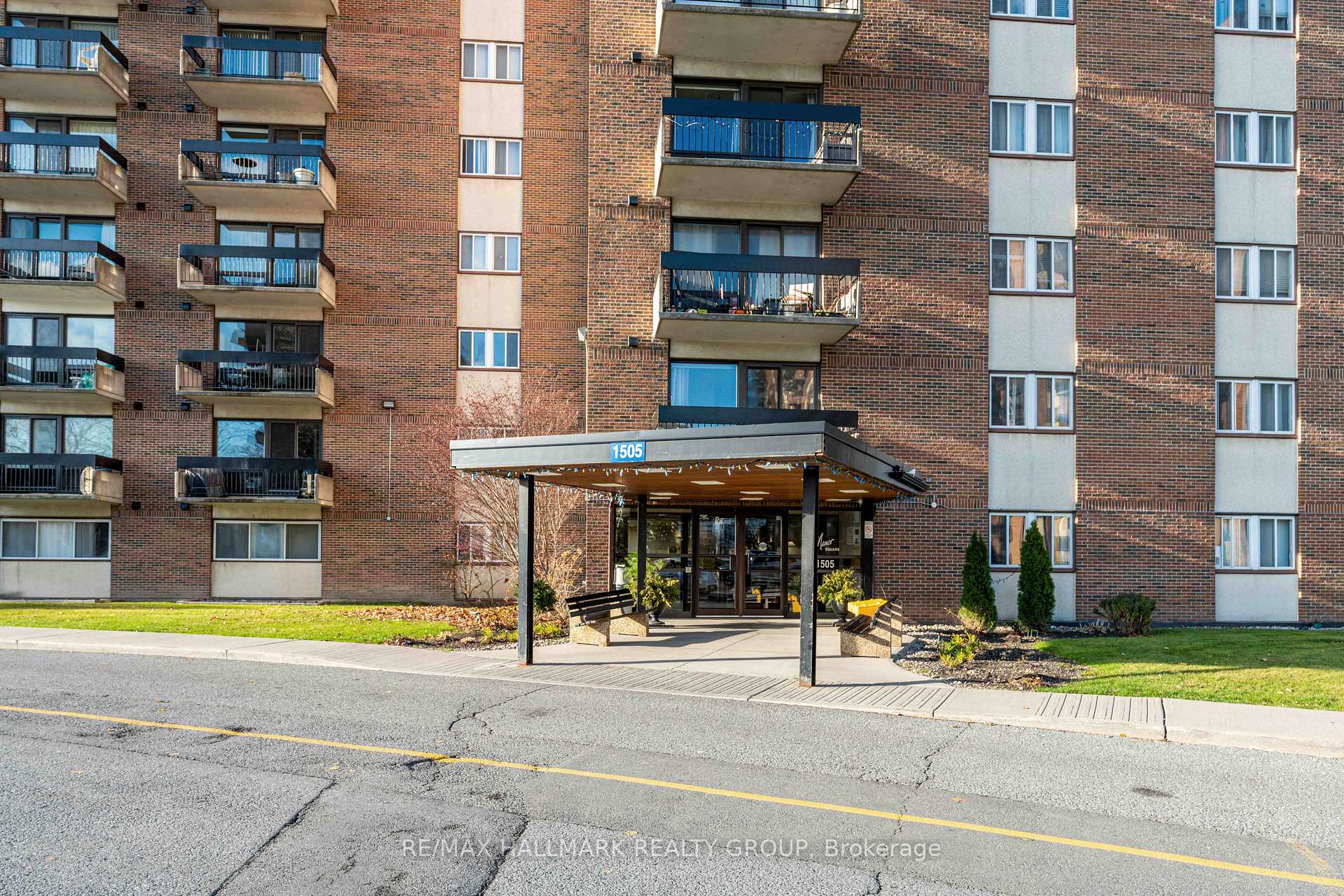Photo 2 of Unit 311, 1505 Baseline Road, Ottawa, Copeland Park — HOMEH
