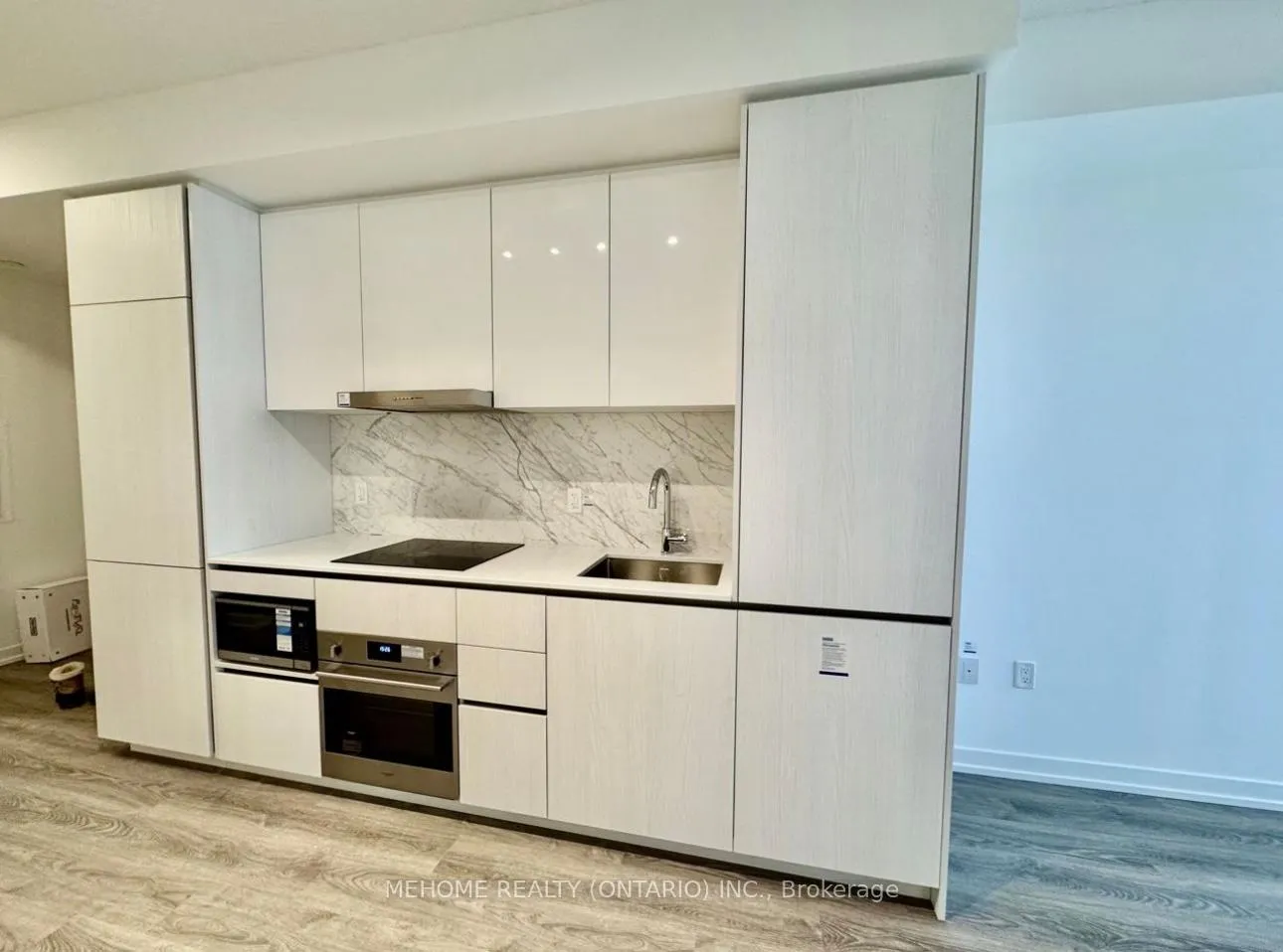 Photo 4 of Unit 4807, 8 Interchange Way, Vaughan, Vaughan Corporate Centre — HOMEH