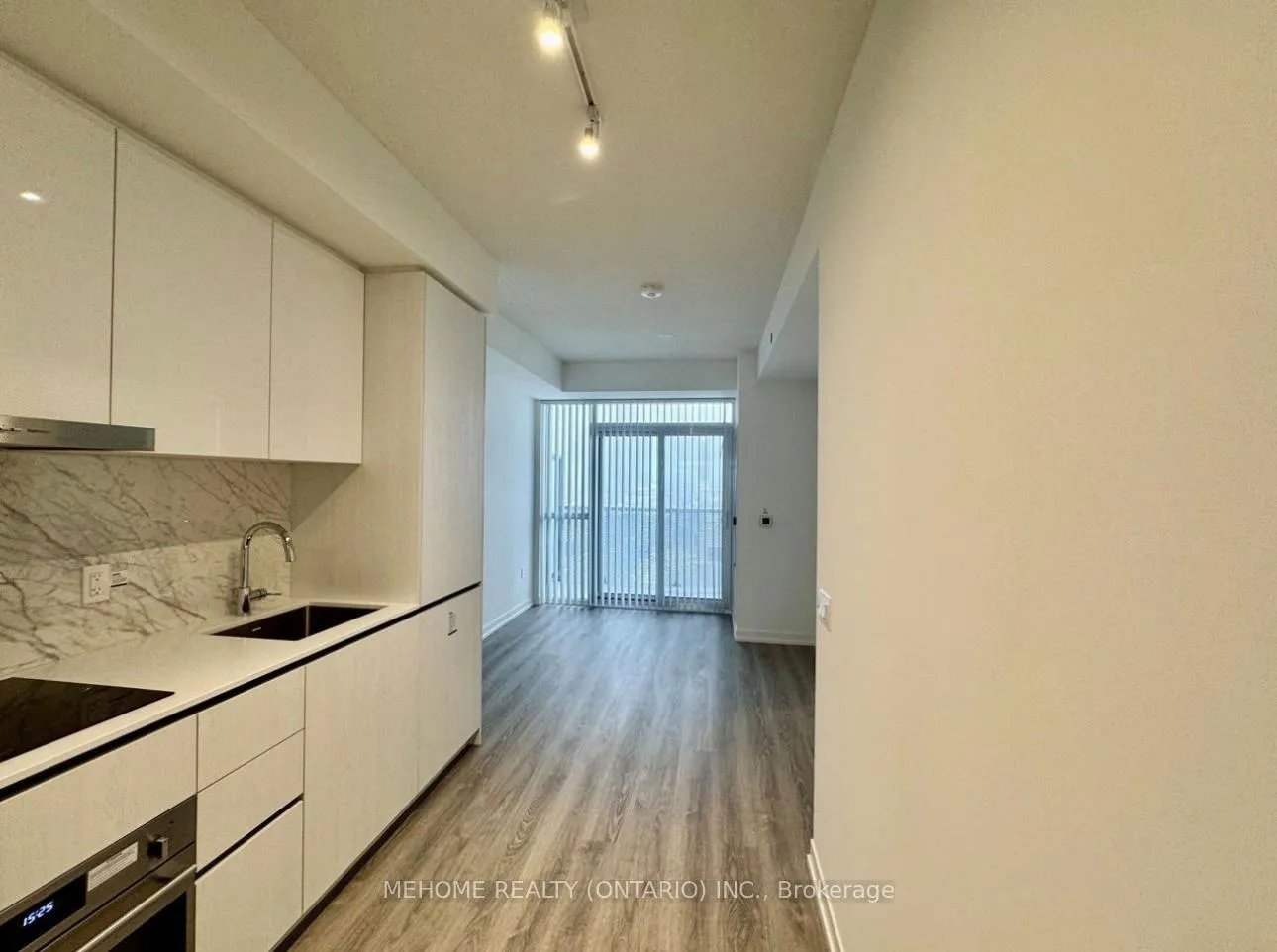 Photo 5 of Unit 4807, 8 Interchange Way, Vaughan, Vaughan Corporate Centre — HOMEH