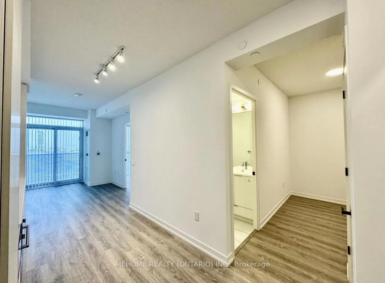 Photo 7 of Unit 4807, 8 Interchange Way, Vaughan, Vaughan Corporate Centre — HOMEH