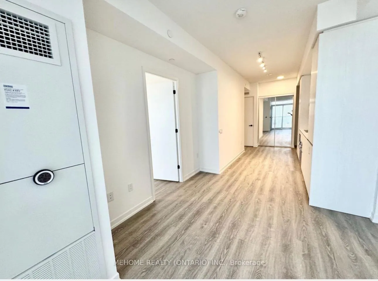 Photo 8 of Unit 4807, 8 Interchange Way, Vaughan, Vaughan Corporate Centre — HOMEH