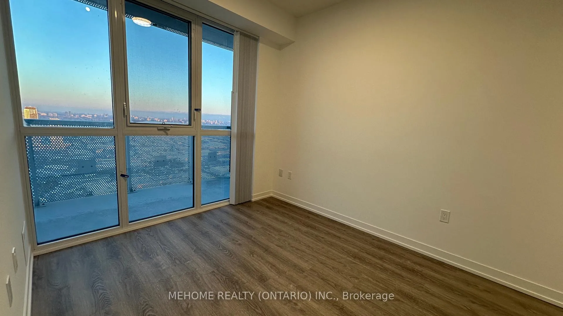 Photo 9 of Unit 4807, 8 Interchange Way, Vaughan, Vaughan Corporate Centre — HOMEH