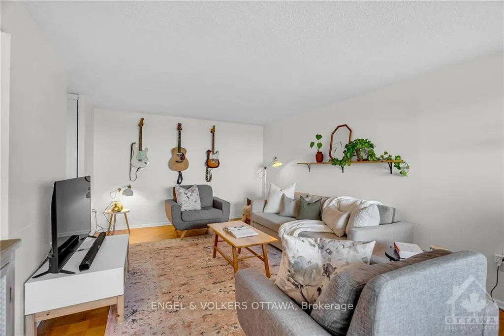 Photo 4 of Unit 1007, 1356 Meadowlands Drive E, Ottawa, Borden Farm/Stewart Farm/Carleton Heights/Parkwood Hills — HOMEH