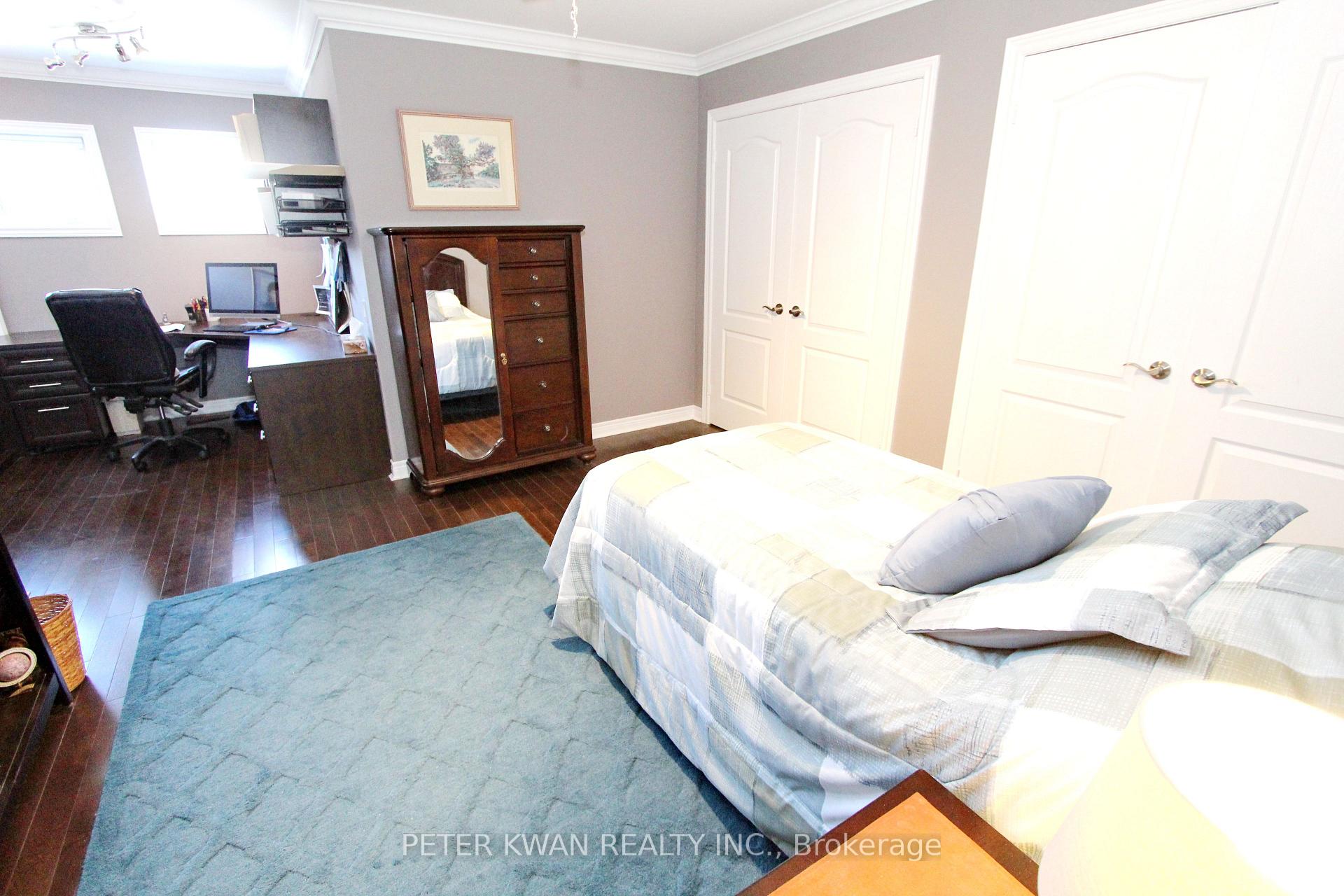 Photo 10 of Unit 34, 10 Wilton Trail, Aurora, Aurora Estates — HOMEH