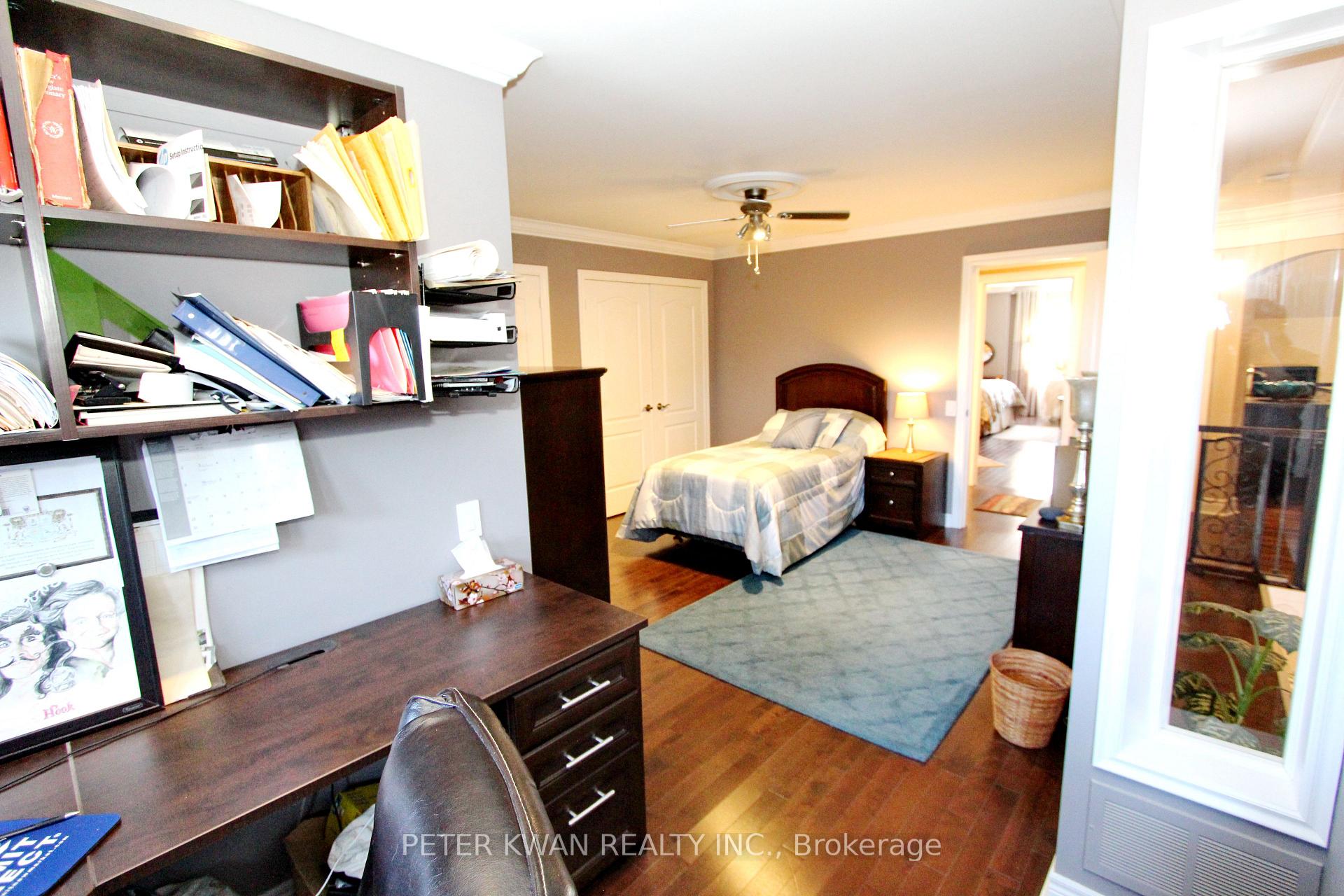 Photo 12 of Unit 34, 10 Wilton Trail, Aurora, Aurora Estates — HOMEH