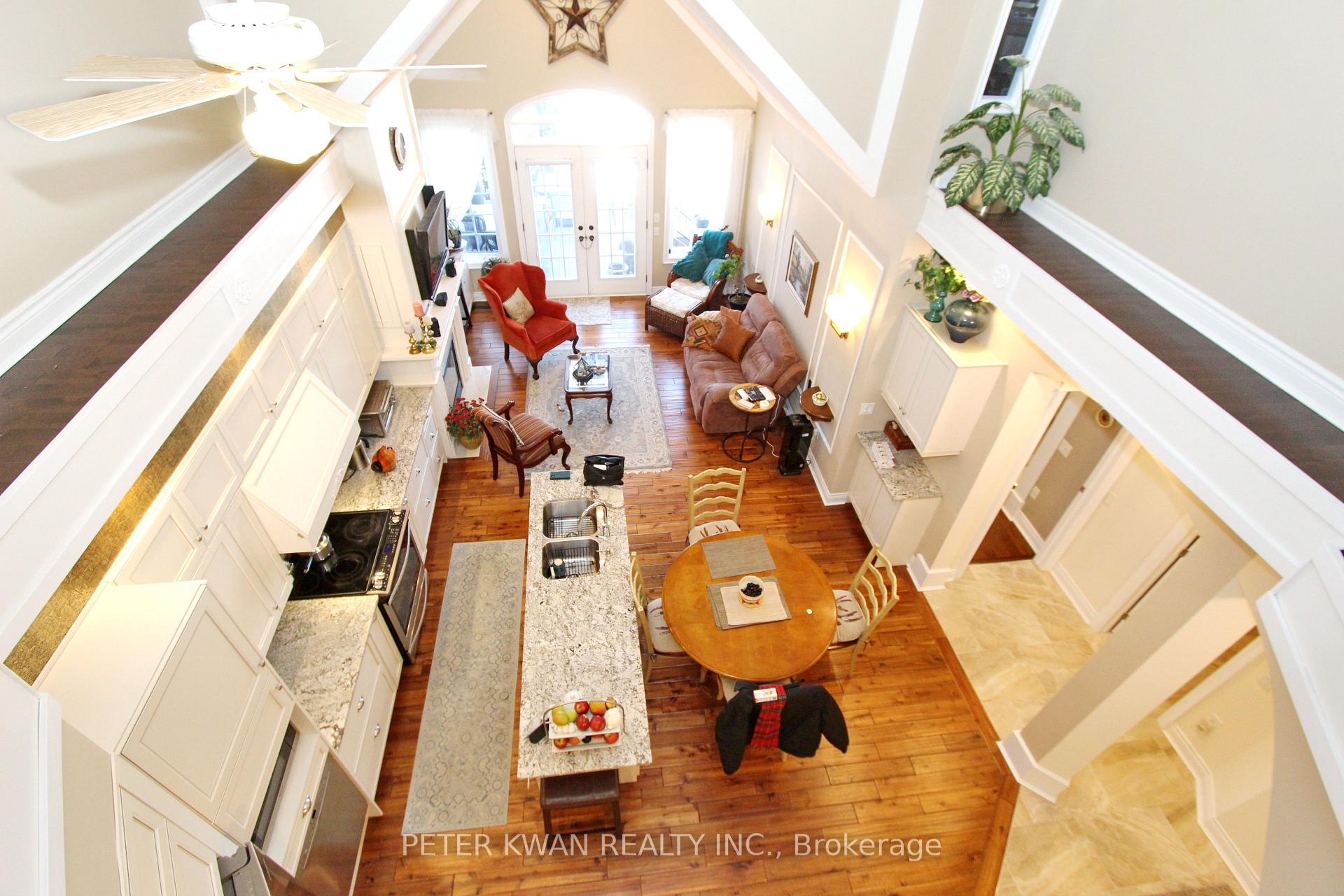 Photo 16 of Unit 34, 10 Wilton Trail, Aurora, Aurora Estates — HOMEH