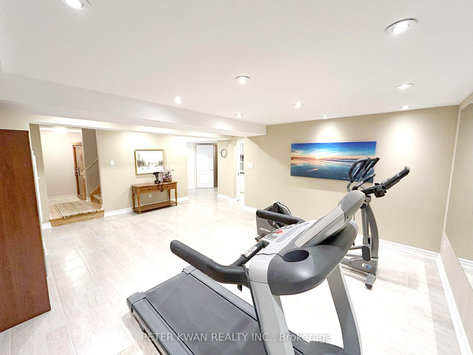 Photo 30 of Unit 34, 10 Wilton Trail, Aurora, Aurora Estates — HOMEH