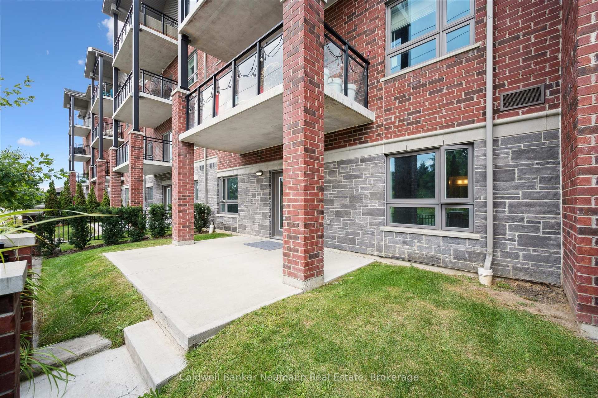 Photo 33 of Unit 120, 35 Kingsbury Square, Guelph, Pineridge/Westminster Woods — HOMEH