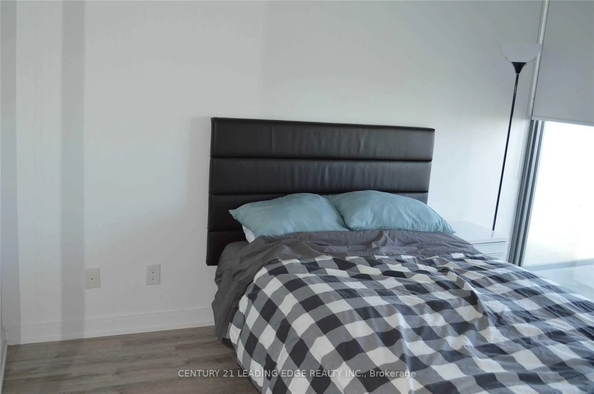 Photo 14 of Unit 2401, 50 Charles Street E, Toronto, Church-Yonge Corridor — HOMEH