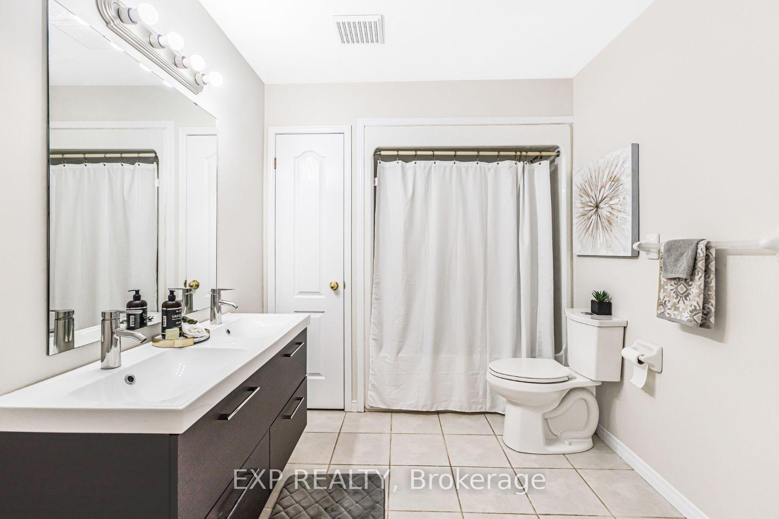 Photo 35 of Unit 10, 81 Valridge Drive, Hamilton, Ancaster — HOMEH