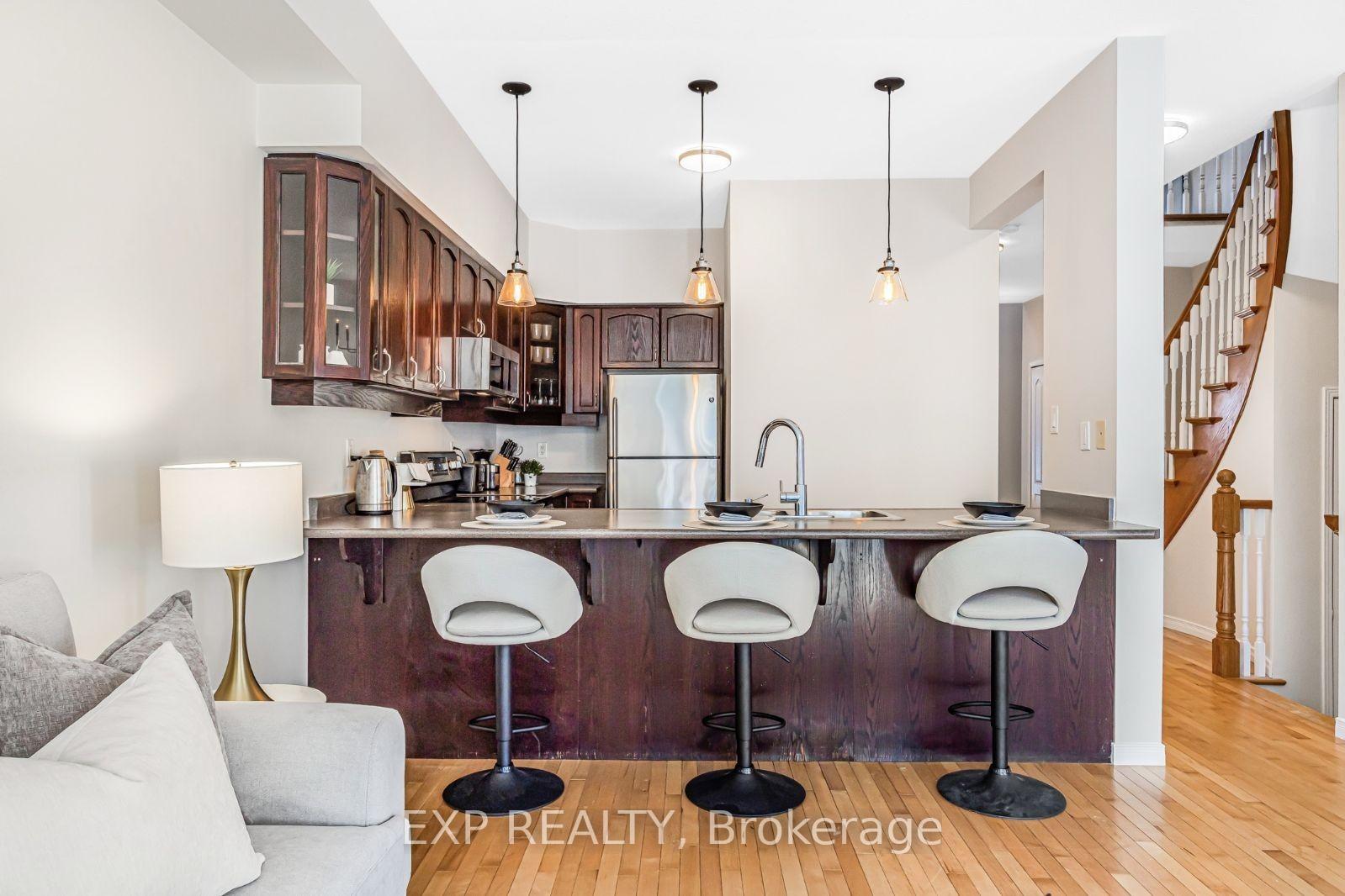 Photo 7 of Unit 10, 81 Valridge Drive, Hamilton, Ancaster — HOMEH
