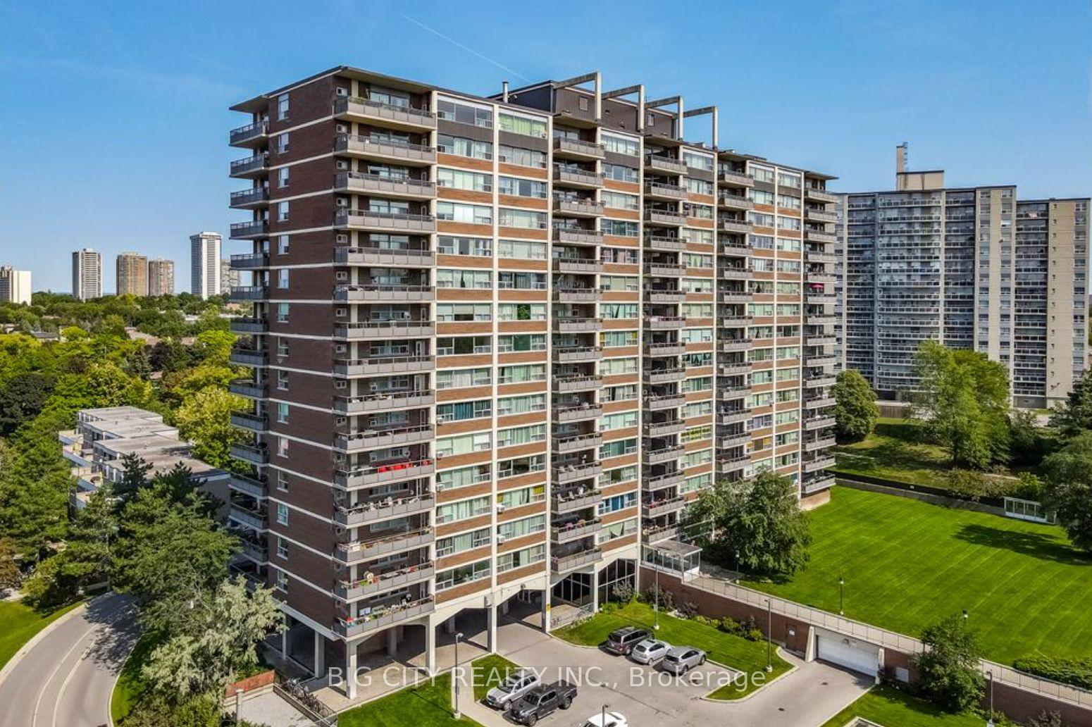 Front of Unit 1605, 185 Shaughnessy Boulevard