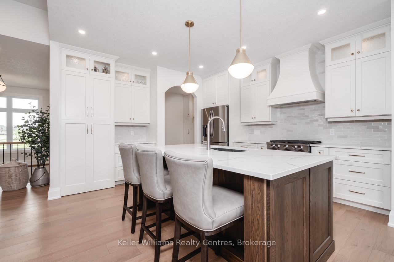 Photo 13 of 231 Devinwood Avenue, Brockton — HOMEH