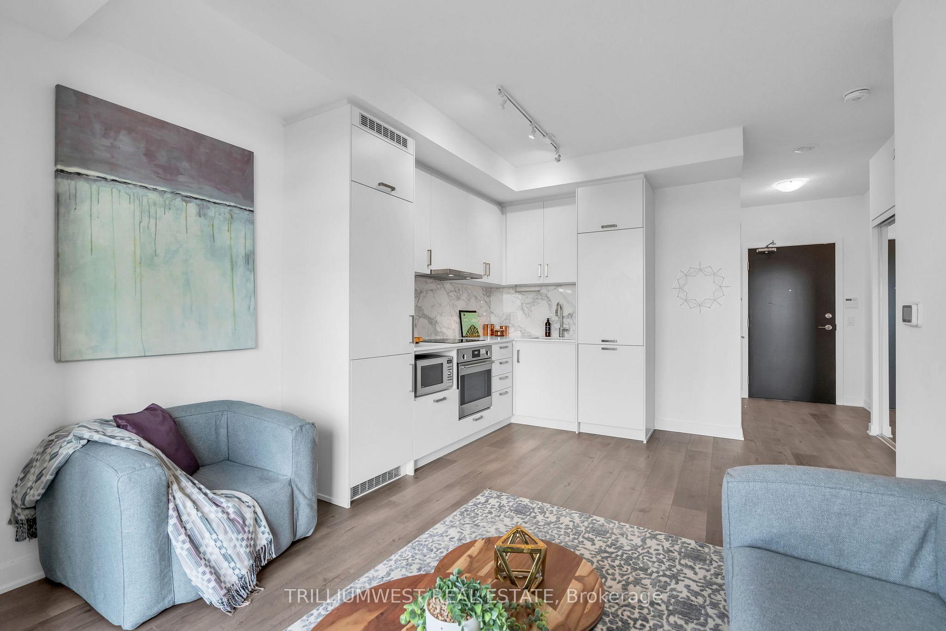 Photo 23 of Unit 721, 60 Honeycrisp Crescent, Vaughan, Vaughan Corporate Centre — HOMEH