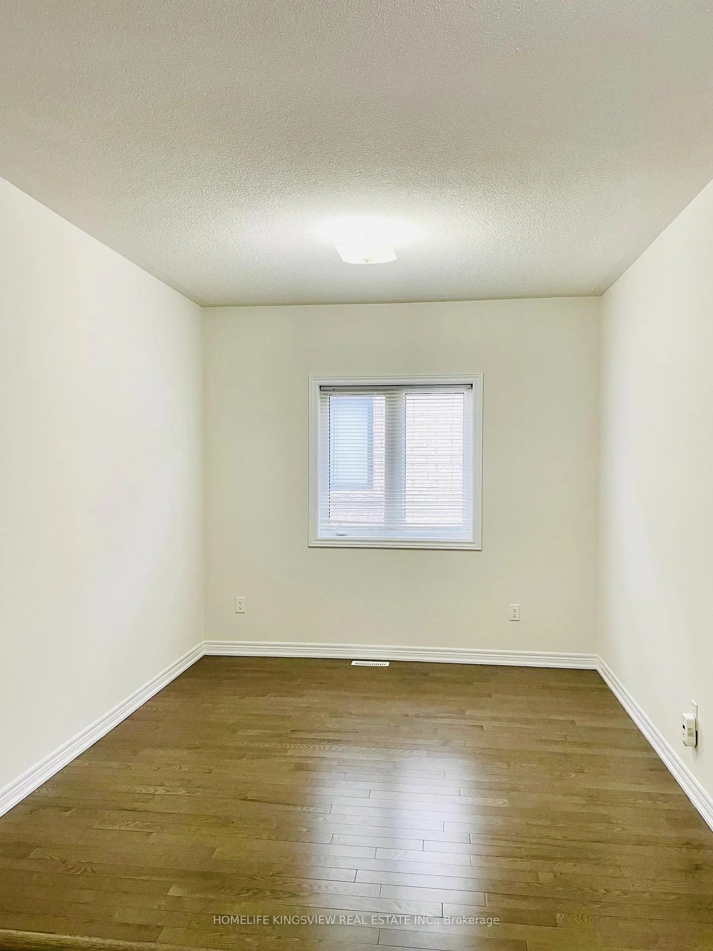 Photo 13 of 1371 Klondike Court, Oshawa, Kedron — HOMEH