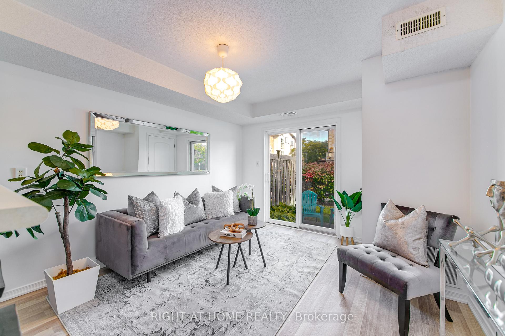 Photo 1 of Unit 5, 17 Cheltenham Road, Barrie, Georgian Drive — HOMEH