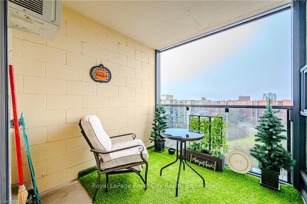 Photo 23 of Unit 816, 19 Woodlawn Road E, Guelph, Riverside Park — HOMEH