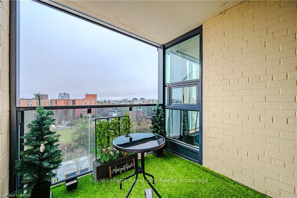 Photo 24 of Unit 816, 19 Woodlawn Road E, Guelph, Riverside Park — HOMEH