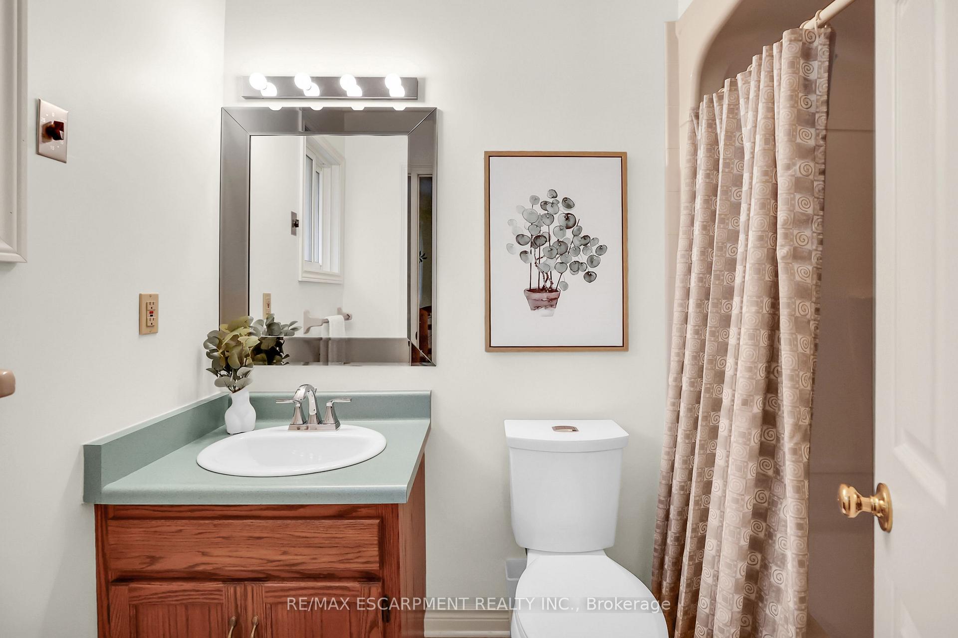 Photo 13 of Unit 41, 10 Wentworth Drive, Grimsby, Grimsby East — HOMEH