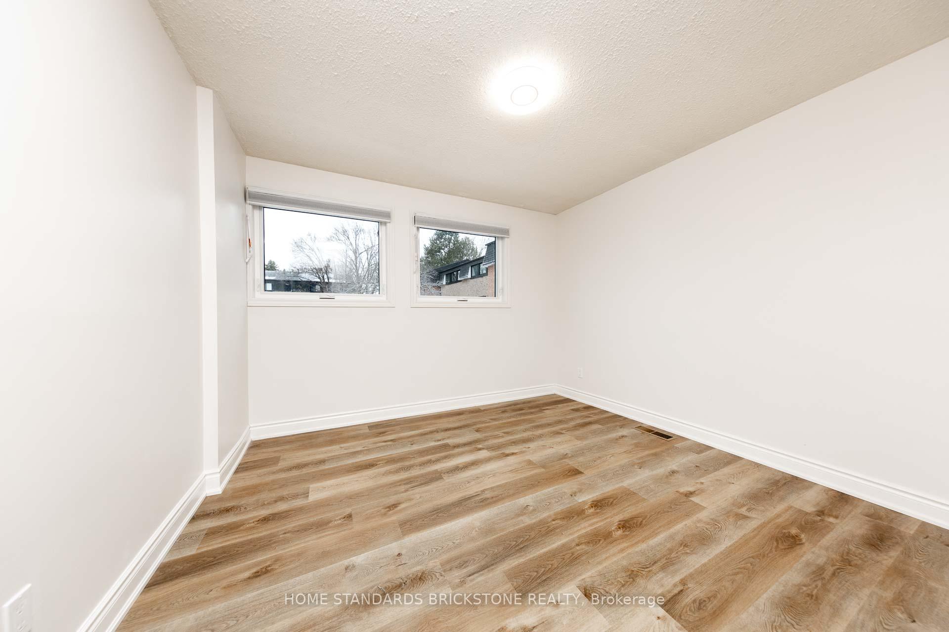 Photo 21 of Unit 34, 12 Poplar Crescent, Aurora, Aurora Highlands — HOMEH