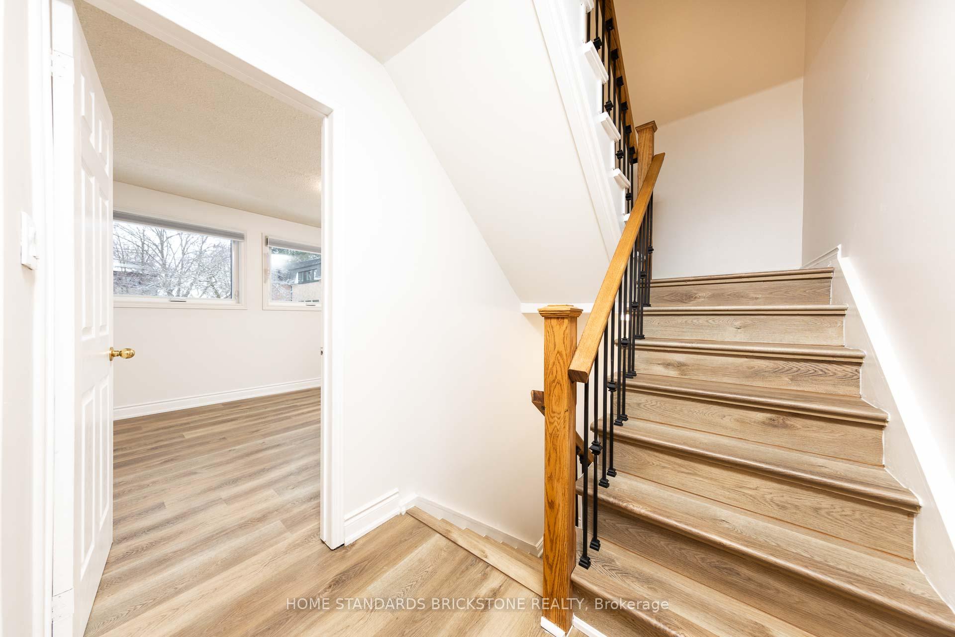 Photo 23 of Unit 34, 12 Poplar Crescent, Aurora, Aurora Highlands — HOMEH