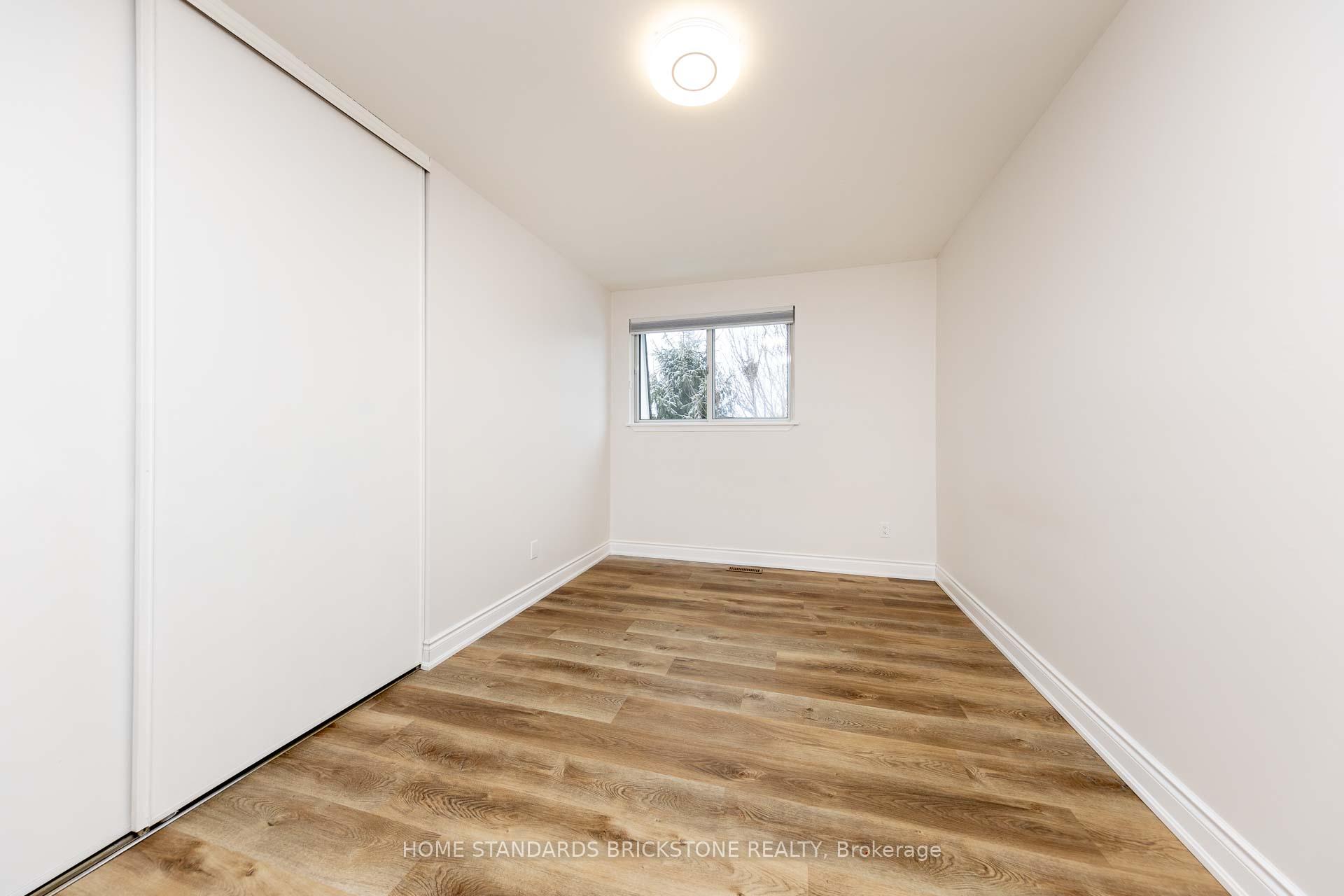 Photo 25 of Unit 34, 12 Poplar Crescent, Aurora, Aurora Highlands — HOMEH