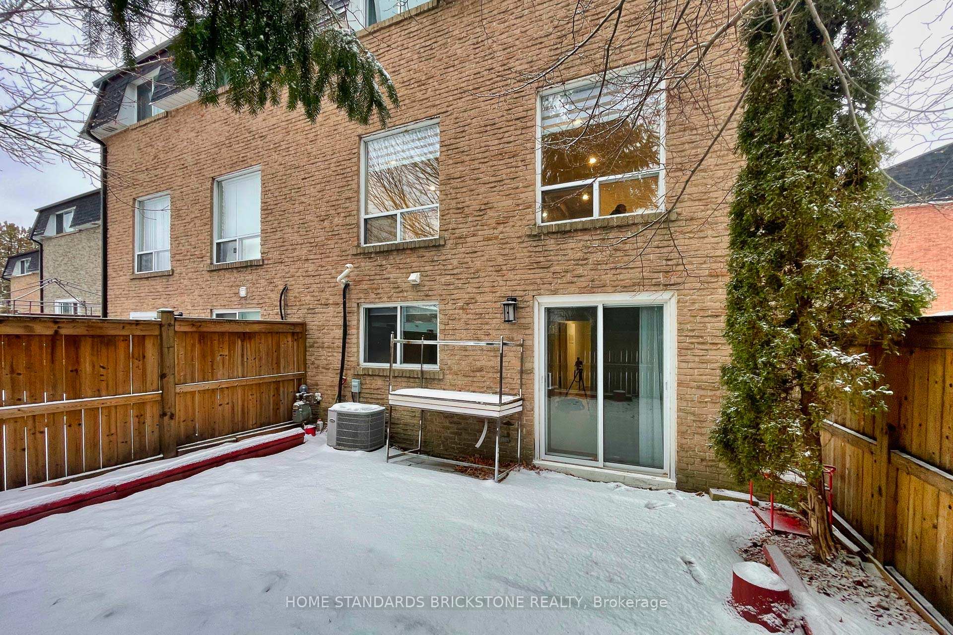Photo 35 of Unit 34, 12 Poplar Crescent, Aurora, Aurora Highlands — HOMEH