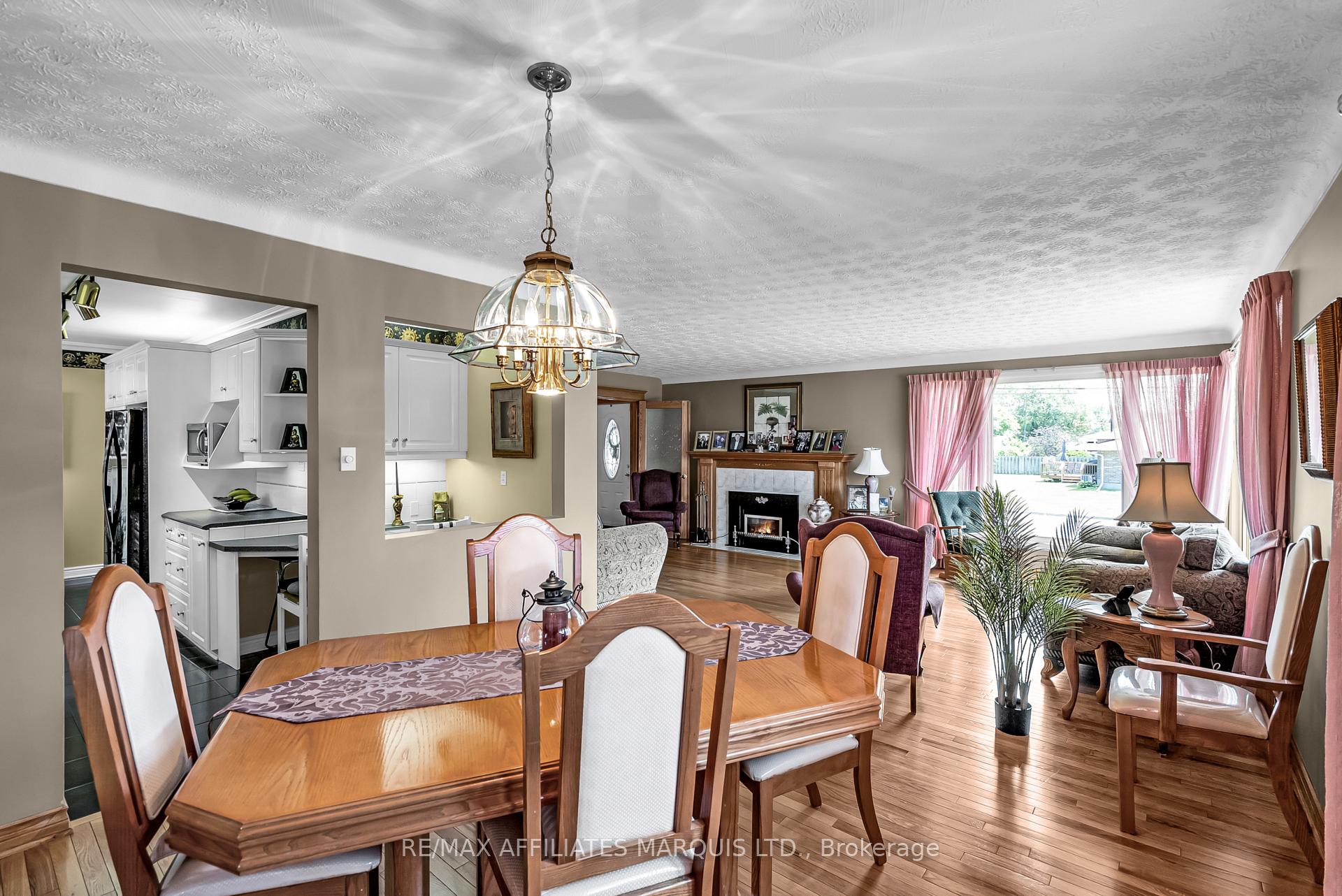 Photo 10 of 1413 Queen Street, Cornwall — HOMEH