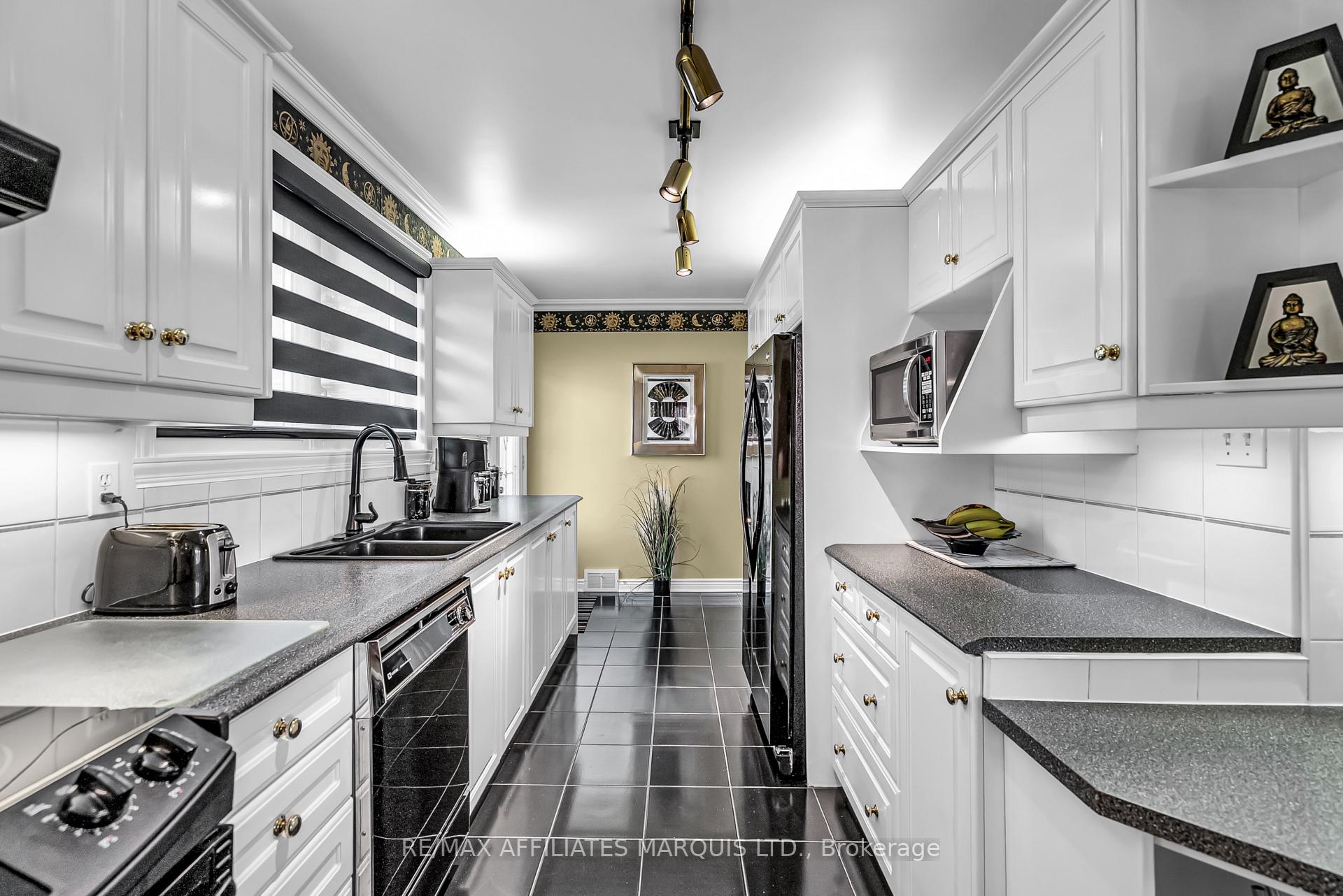 Photo 15 of 1413 Queen Street, Cornwall — HOMEH