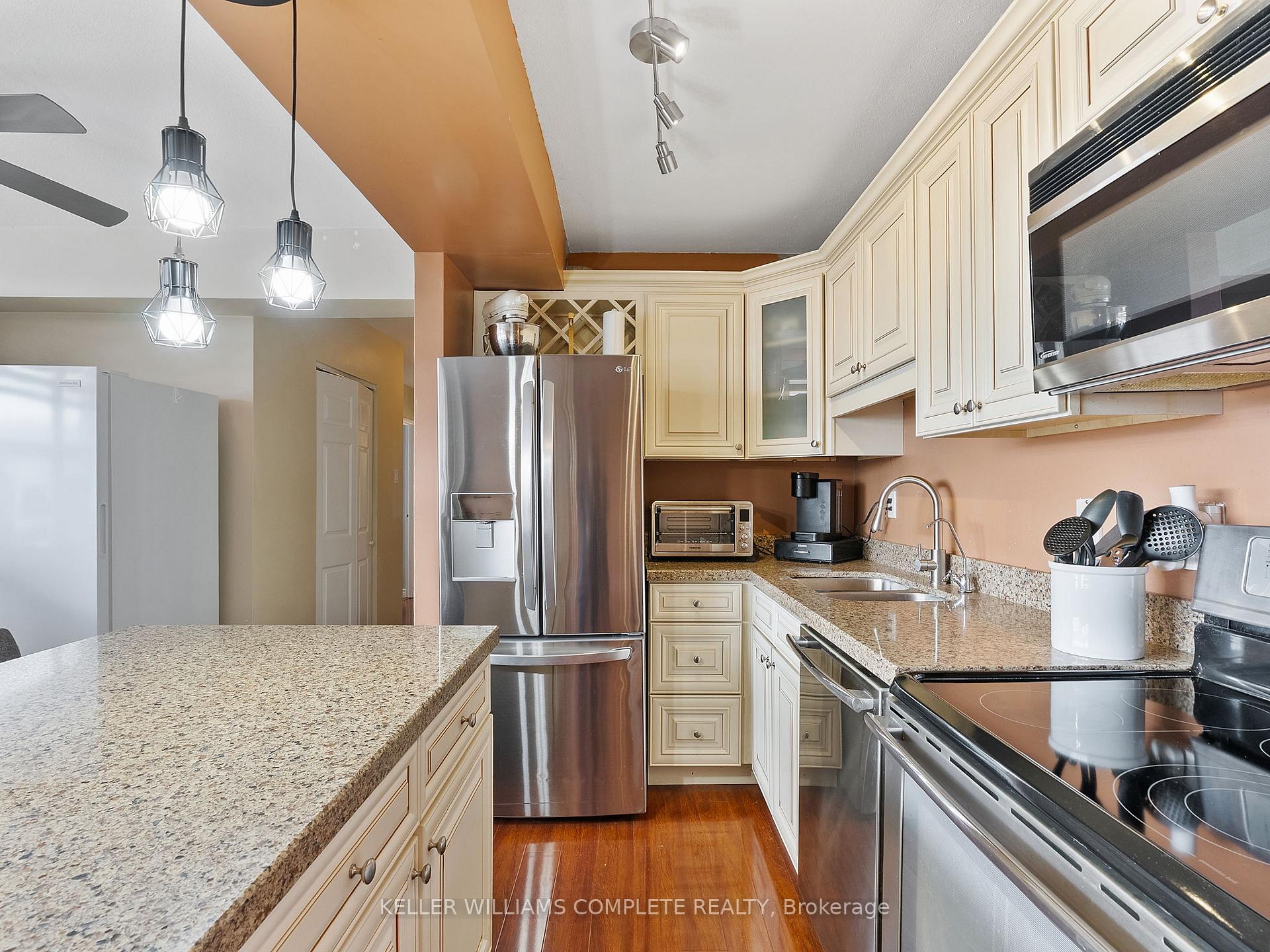 Photo 10 of Unit 707, 15 Albright Road, Hamilton, Vincent — HOMEH