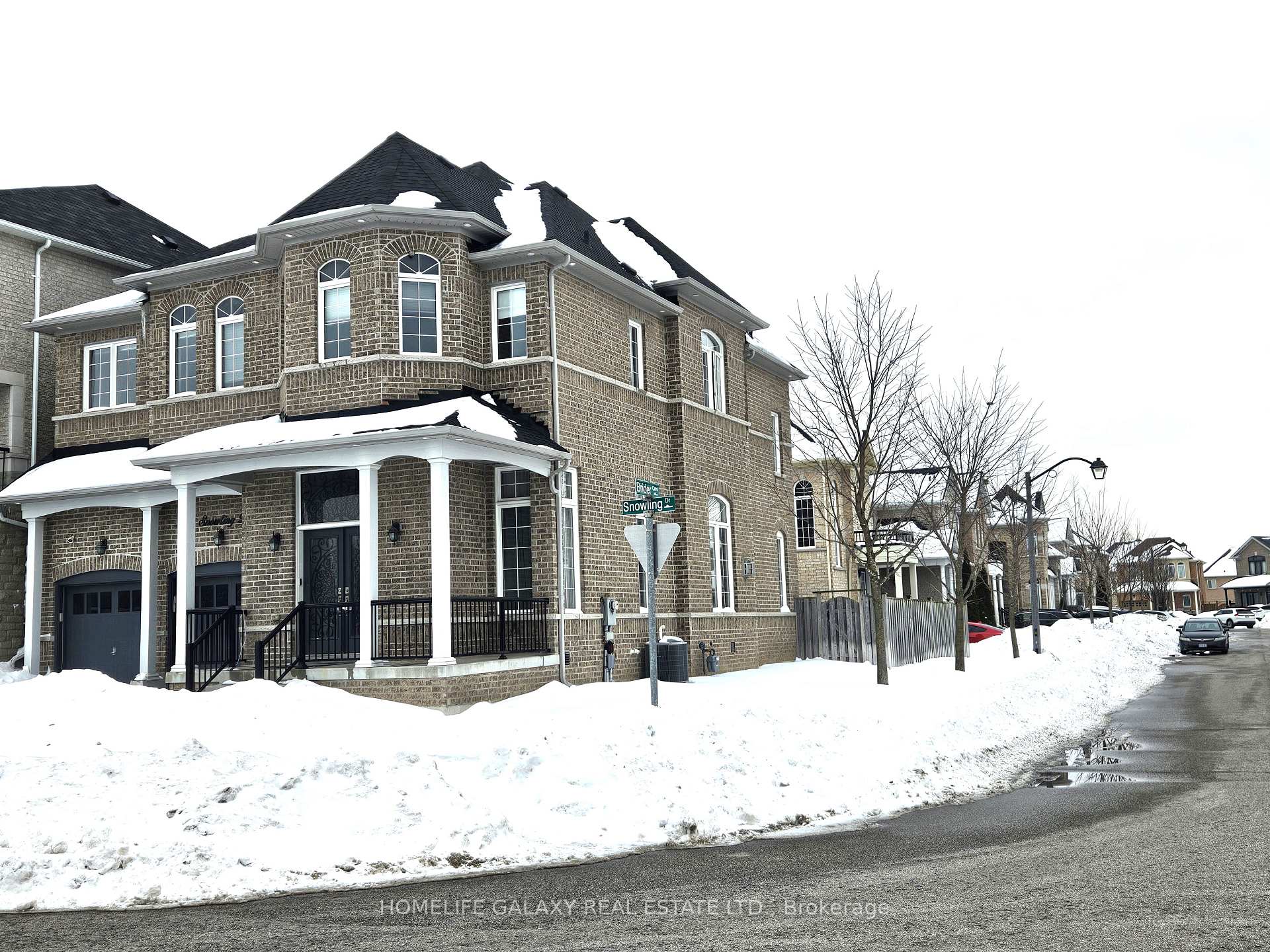 Photo 4 of 32 Snowling Drive, Ajax, Northeast Ajax — HOMEH