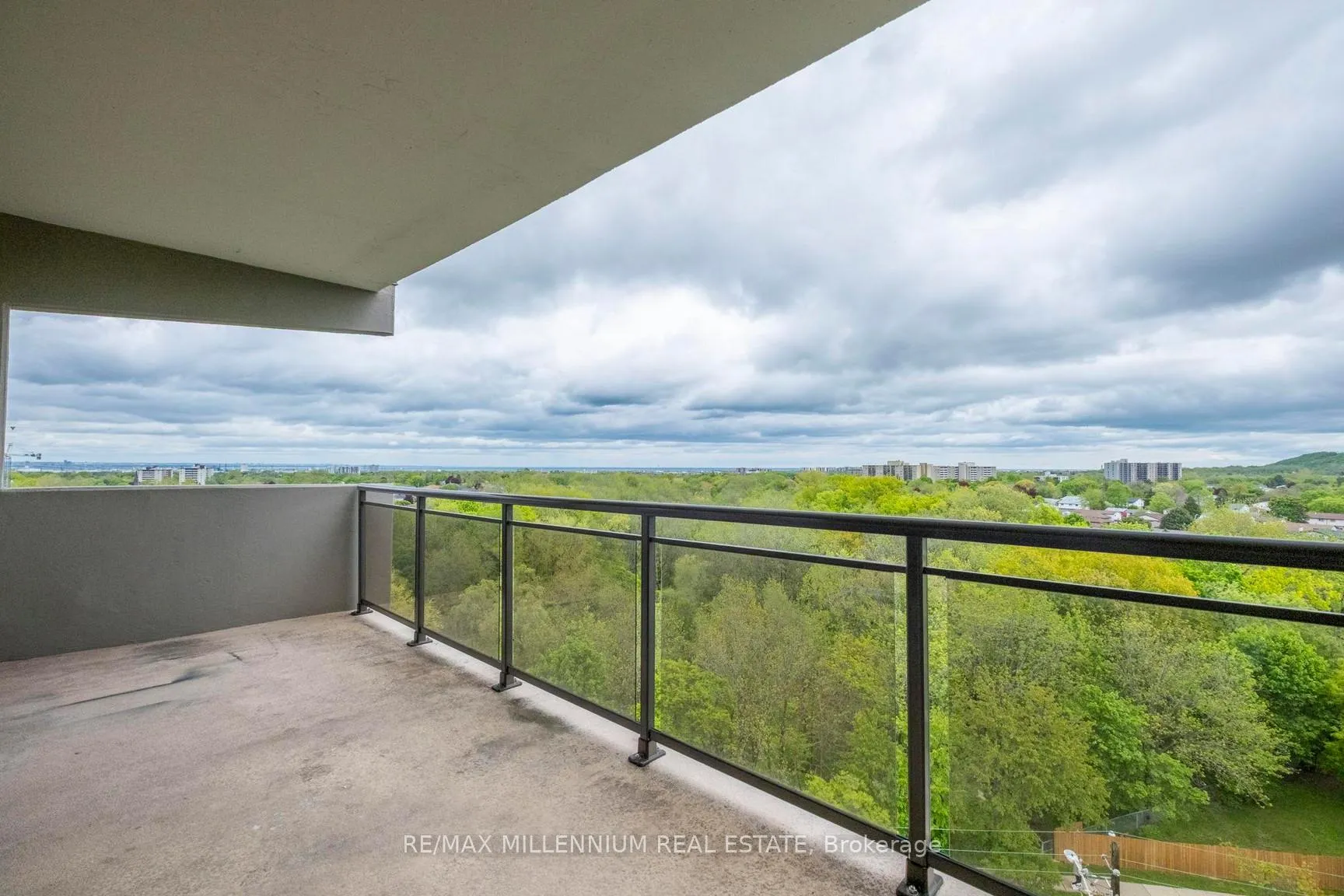 Photo 6 of Unit 708, 420 Greenhill Avenue, Hamilton, Vincent — HOMEH