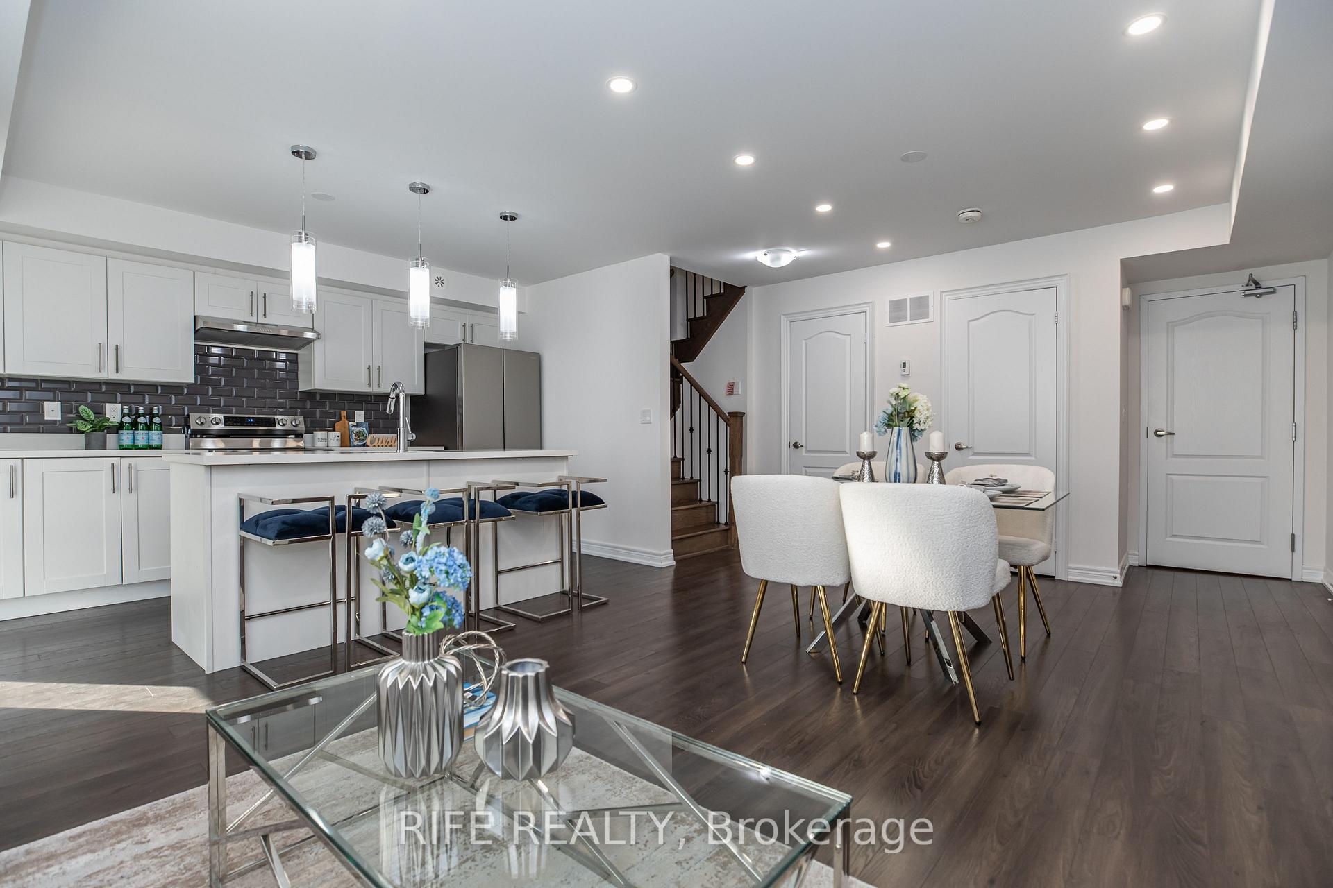 Photo 1 of Unit 604, 50 Dunsheath Way, Markham, Cornell — HOMEH
